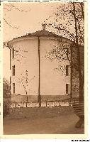 Северо-западная башня западного хофбурга нарвского замка. Открытка издательства Й.Трийфельдт, Раквере, 1934 год.